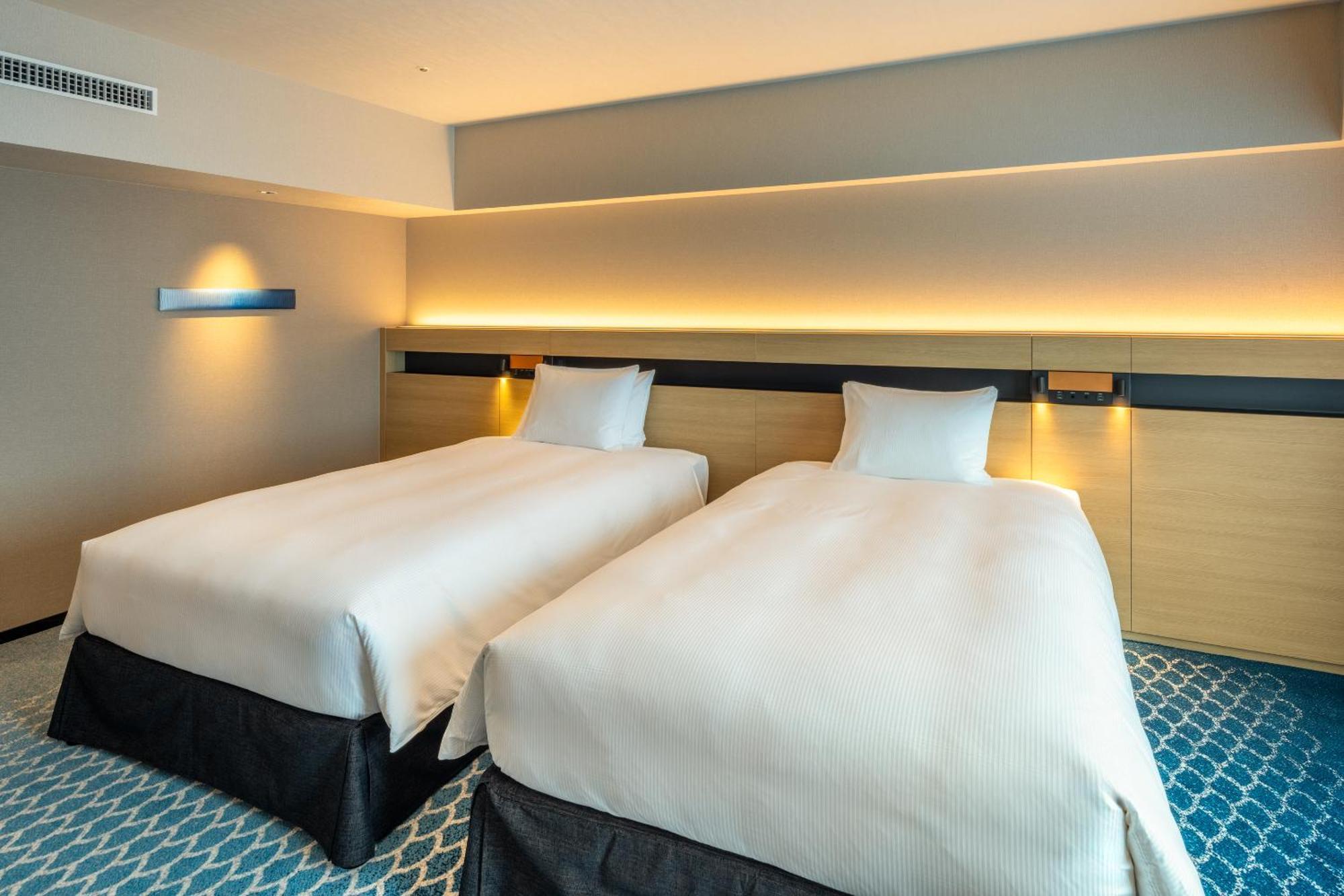 Hilton Tokyo Bay Hotel Urayasu Eksteriør billede